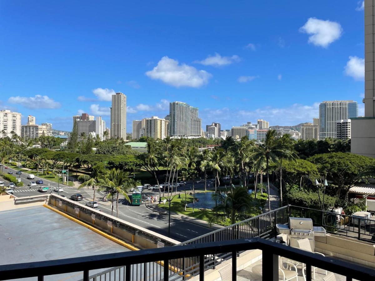 Aqua Palms 306 Condo Honolulu Exterior photo